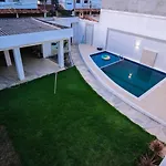 Casa Independente Com Piscina E Sauna